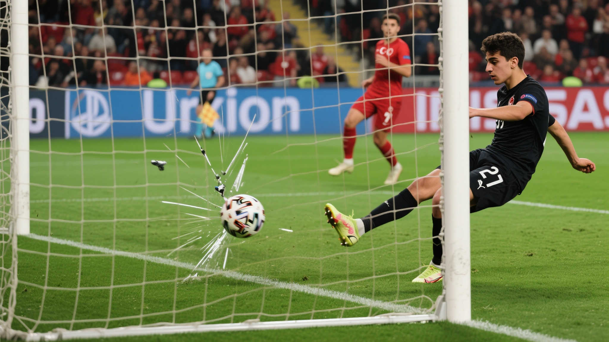 在绿茵场上的每一次进攻都可能成为赛后的谈资，一次巧